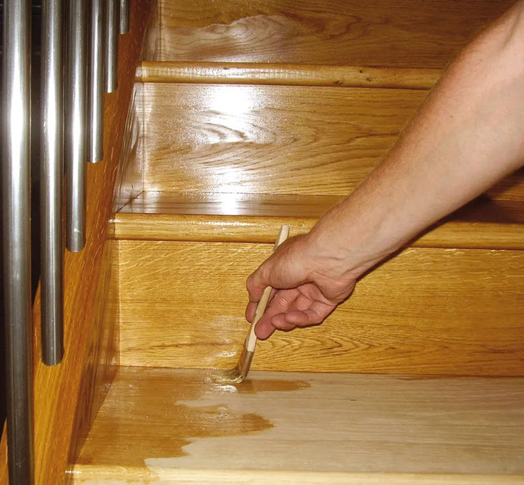 سيلرات و ورنيشات و صبغات للاخشاب